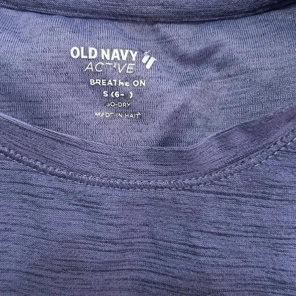 Old Navy active breathe on top small 6/7